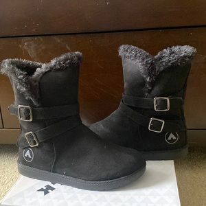 Black Airwalk Boots- Like New